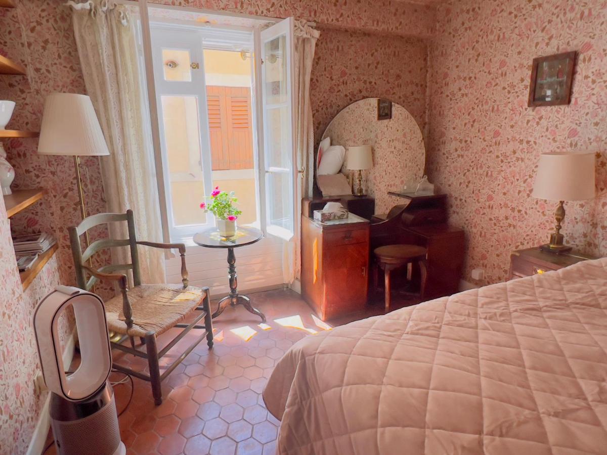 La Chambre Rose-Maison Searle A Tourtour Exteriér fotografie